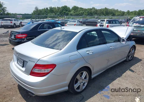 2010 Mercedes-Benz C 300 Luxury 4Matic/Sport 4Matic из США, поврежденный, VIN WDDGF8BB7AR106510